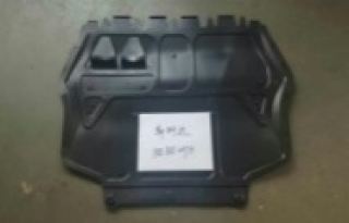 Golf Motor Alt Muhafaza  Plastik 1K0825237K