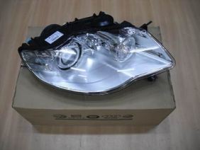 Touareg Touareg 2007 - 2010 Xenon Far Komple ( Herşey üzerinde ) Sağ 7L6 941 032 C 7L6 941 040 C 7L6 941 329 B 7L6 941 295 5M0 907 391 N 105 661 03 